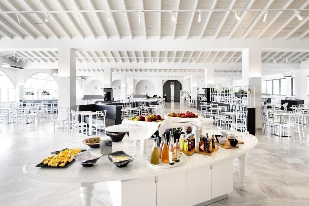 Akrathos Hotel 4* фотосуреті