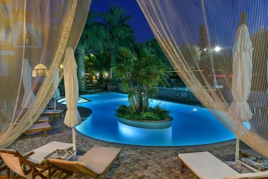 Pyrgos Hotel 2* суреті