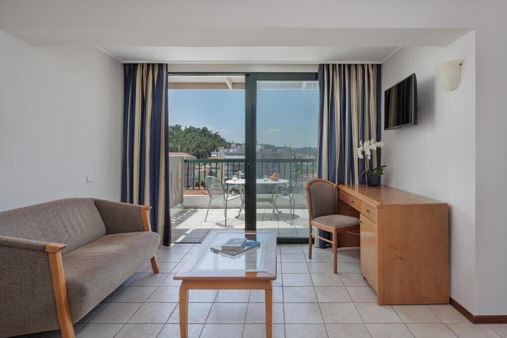 Sun Beach Hotel 4* фотосуреті