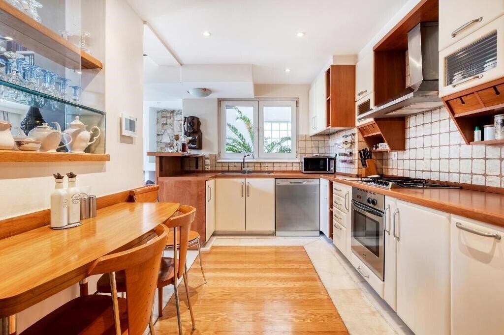 Artistic Villa 4* фотосуреті