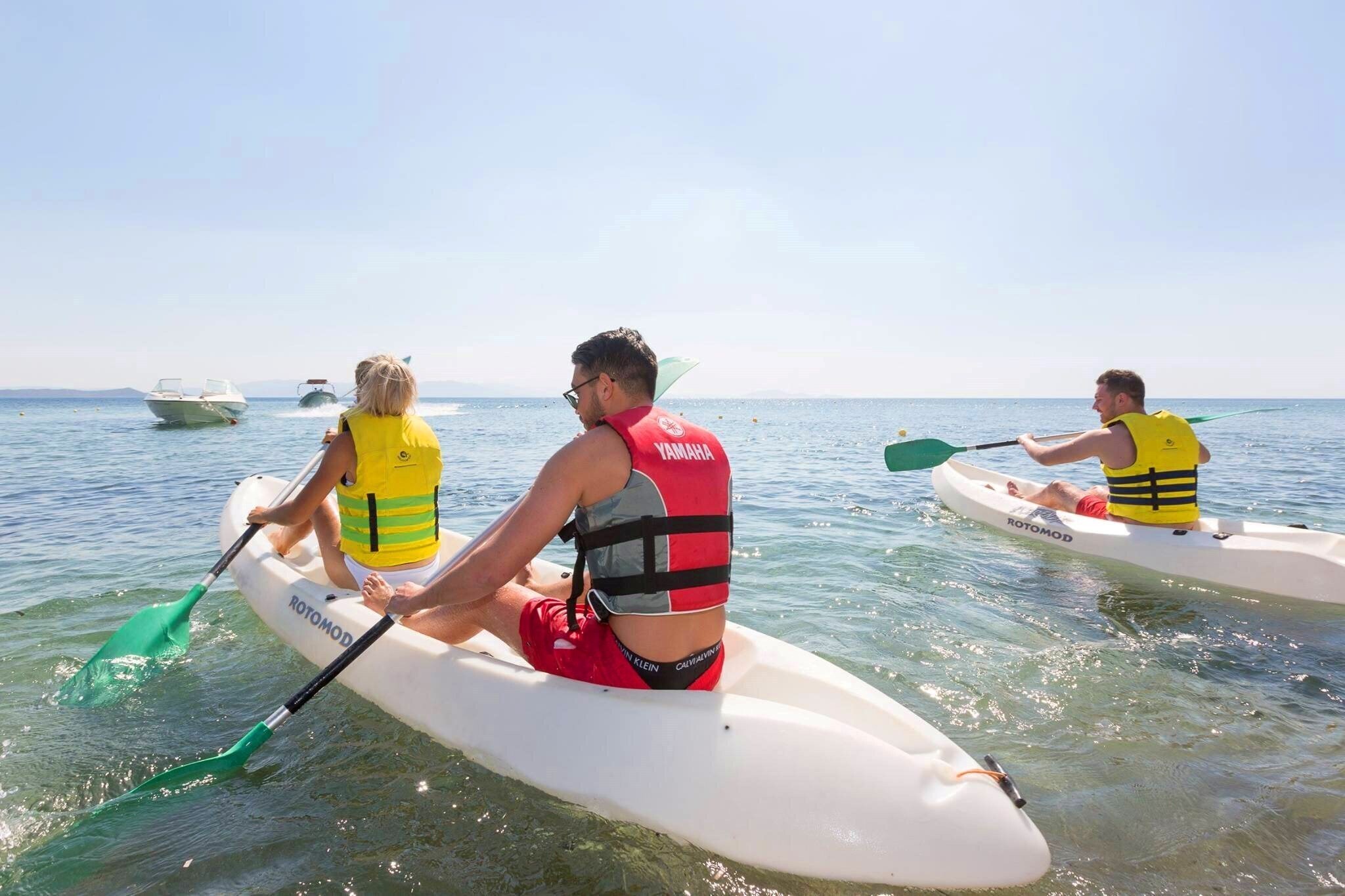 Golden Coast Hotel & Bungalows 4* суреті