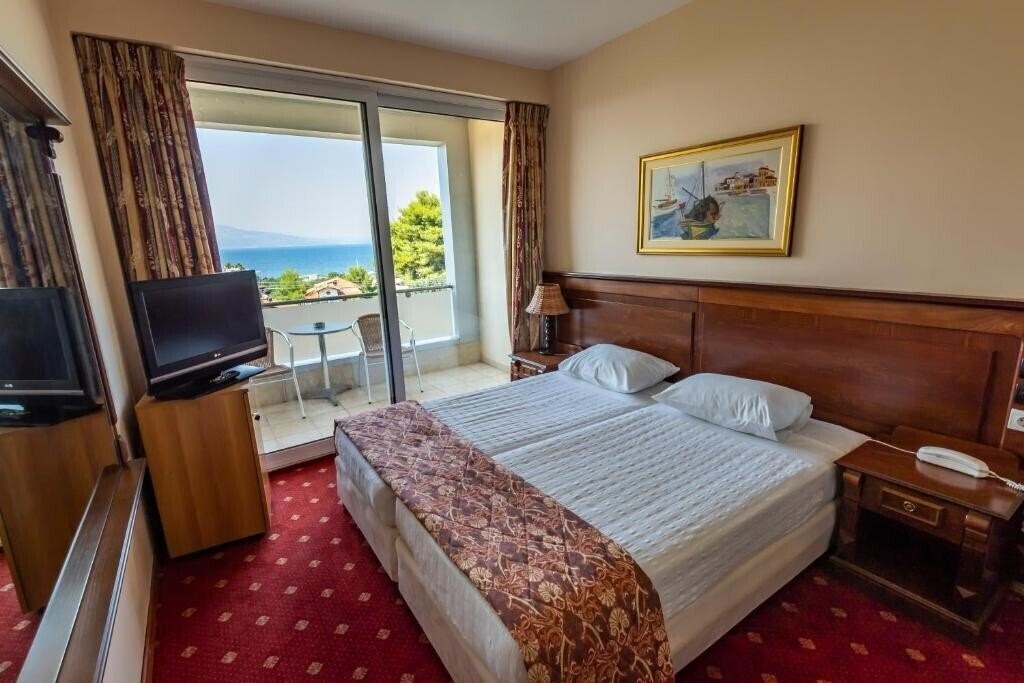 Dolphin Resort Hotel 3* суреті