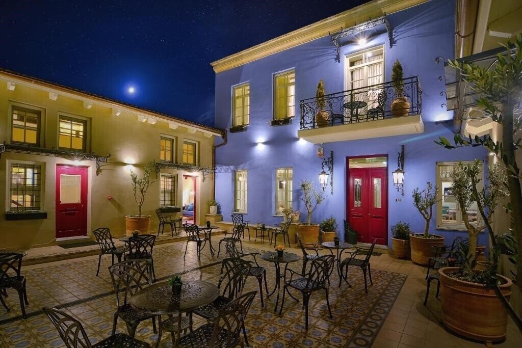 Отель Hotel Antique 5*
