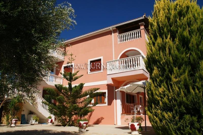 Arazzo Apartments 3* суреті