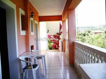 Arazzo Apartments 3* фотосуреті