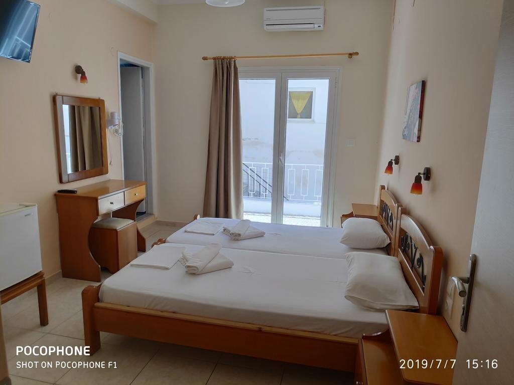 Отель Australia Hotel 2*