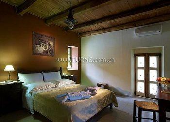 Фото Petronikolis Traditional House 4*
