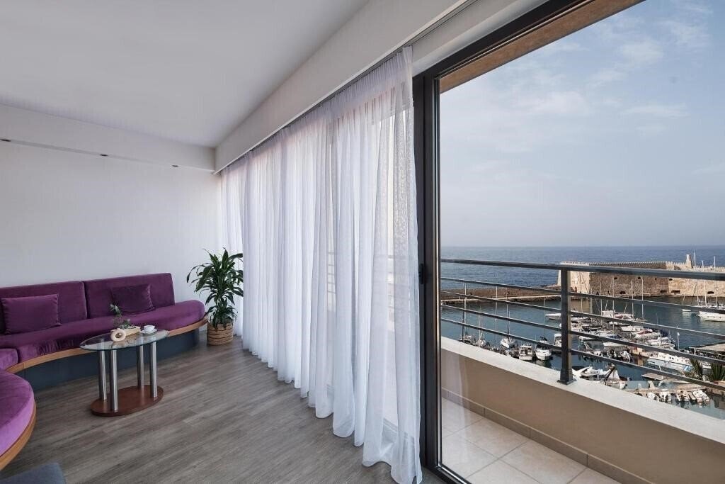 Фото Lato Boutique Hotel 3*