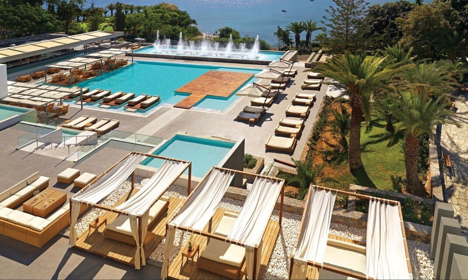 Capsis-Eternal Oasis Out Of The Blue 5* қонақ үйі