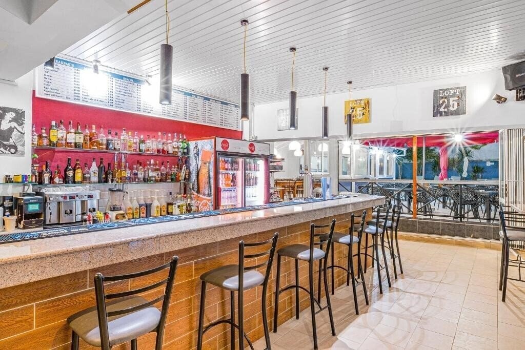 Фотография Happy Days Studios & Apts 3*