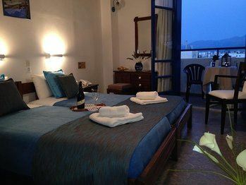 Adamakis Hotel 2* суреті