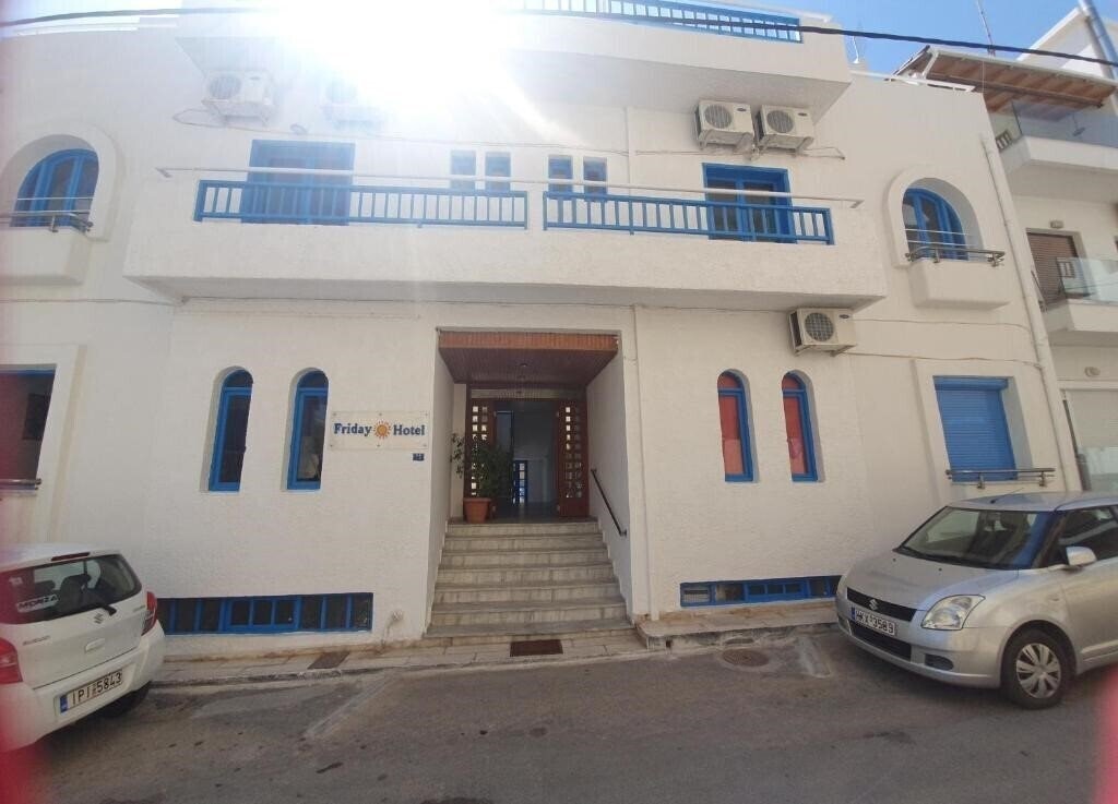 Friday Hotel 2* суреті