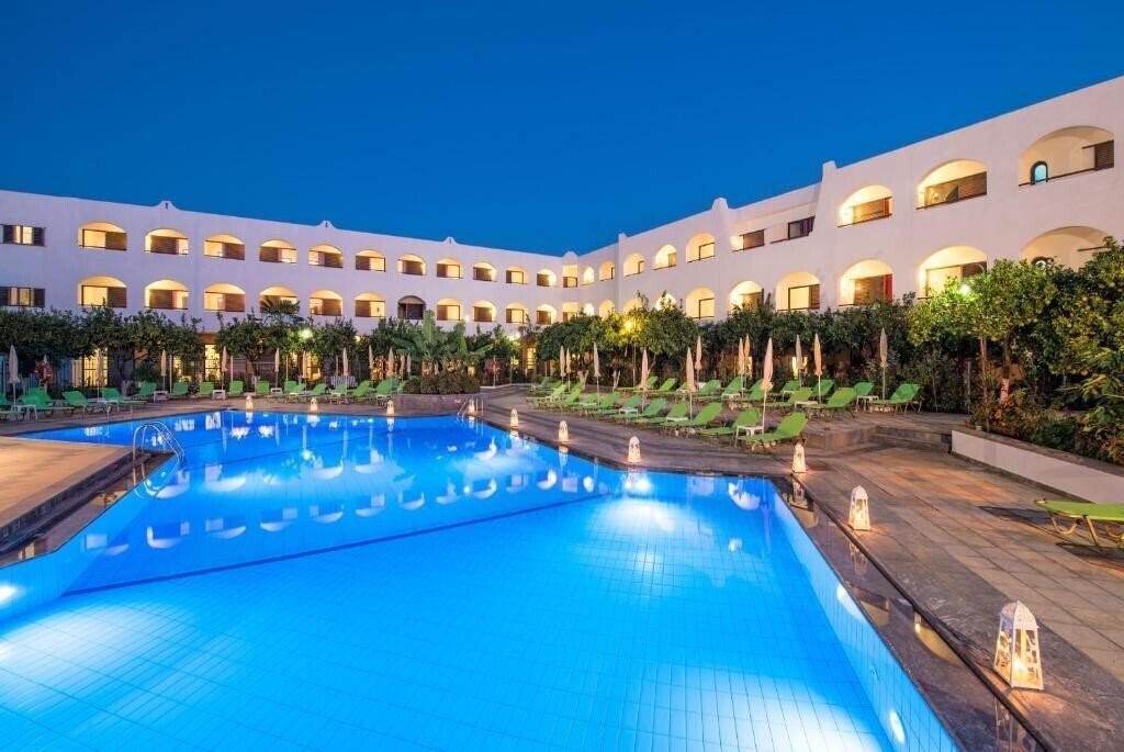 Отель Malia Holidays Hotel 3*