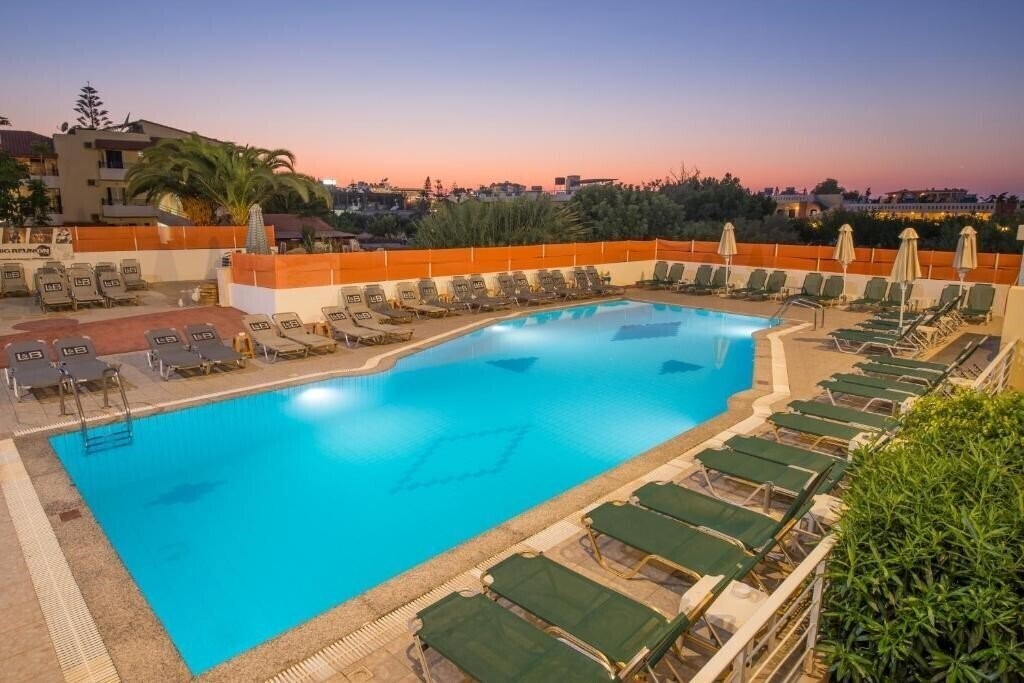 Stonewell Studio 2* суреті