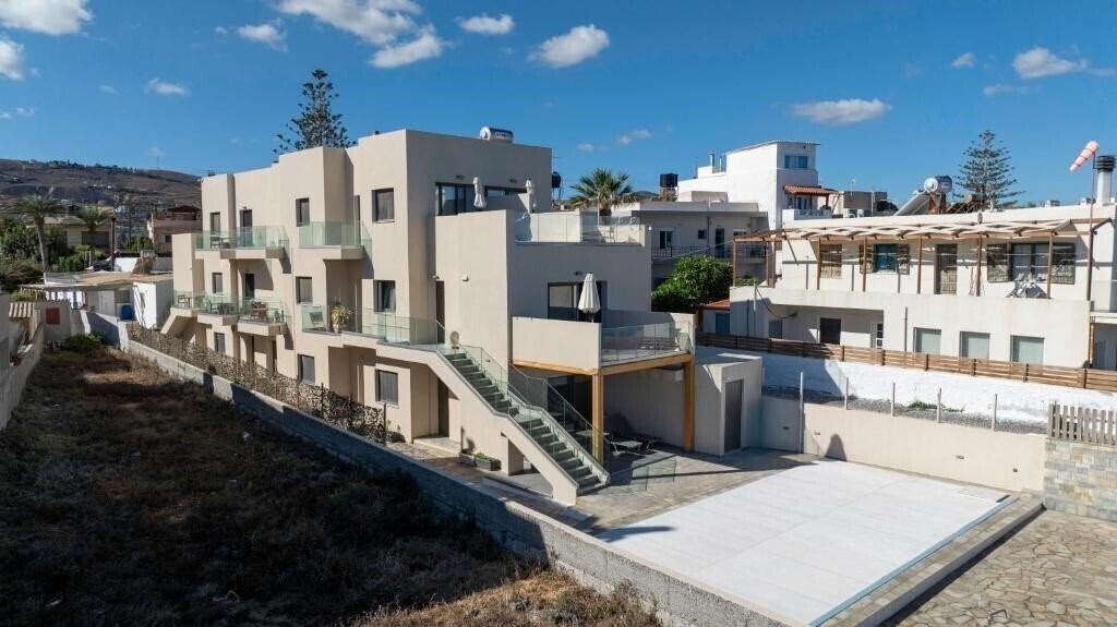 Almare Beach Hotel 3* фотосуреті