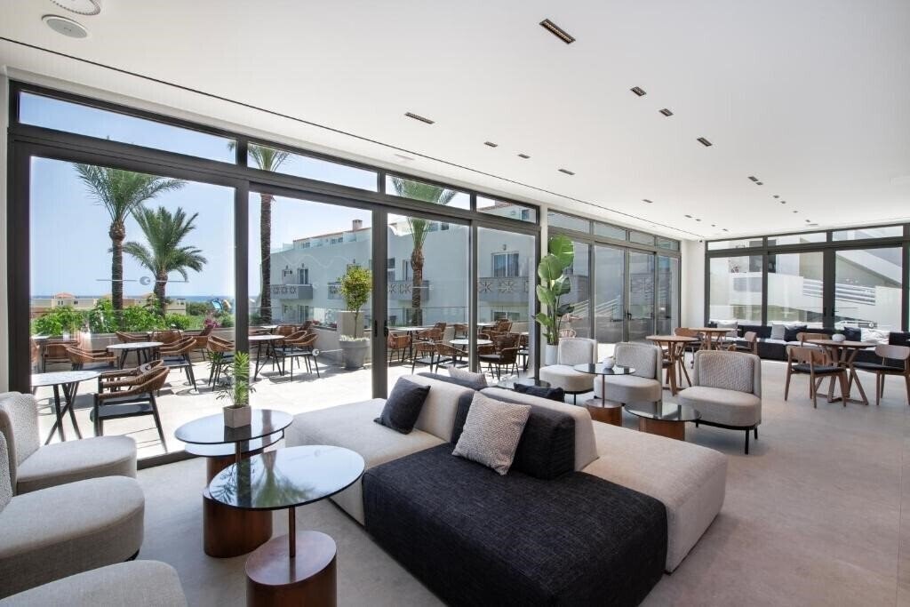 Отель Selini Suites 4*