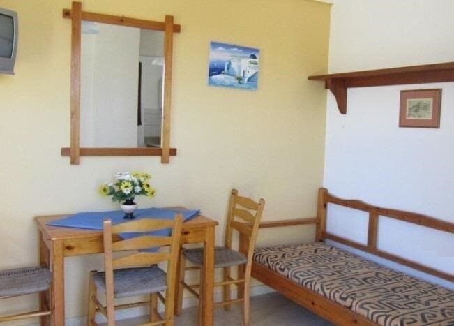 Adonis Apartments 2* фотосуреті