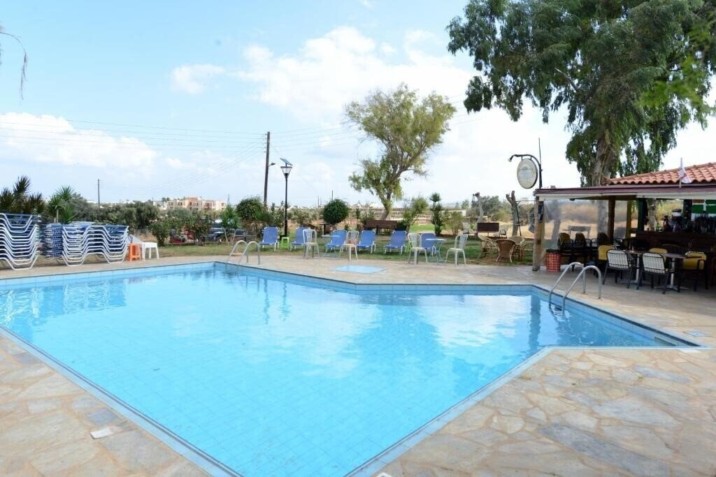 Milos Apartments 2* суреті