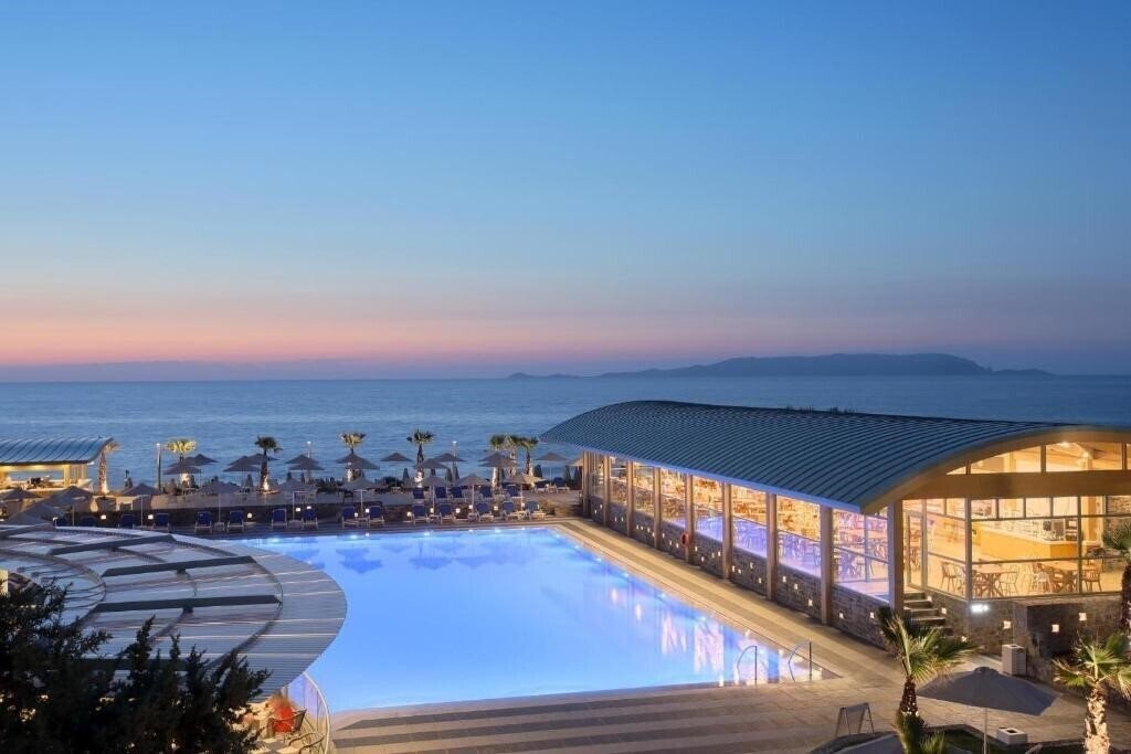 Arina Beach 4* фотосуреті