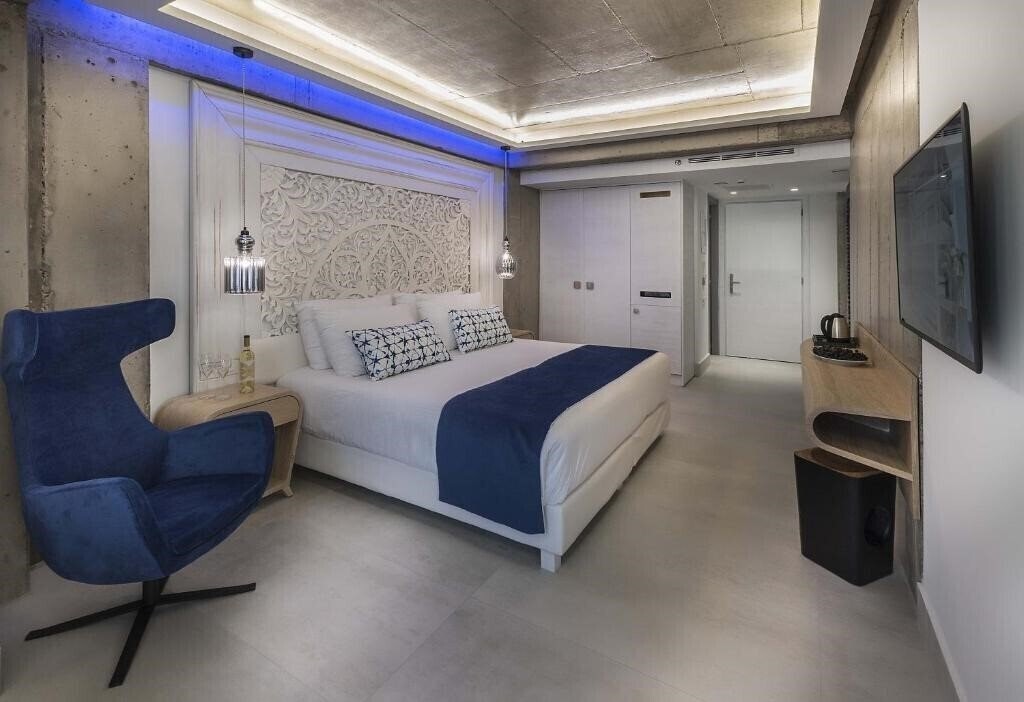 Отель Cretan Blue Beach Hotel 4*