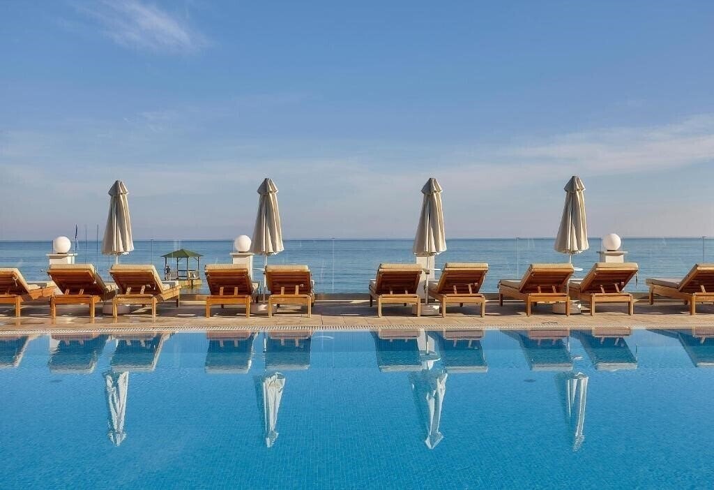 Фото Alexander Beach Hotel & Village 5*