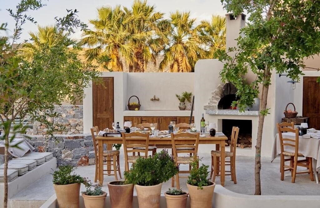 Village Heights Resort 5* фотосуреті