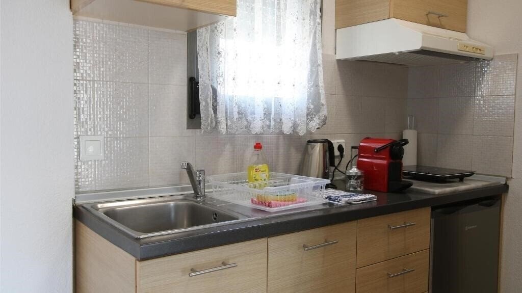 Evilion Hotel 2* фотосуреті