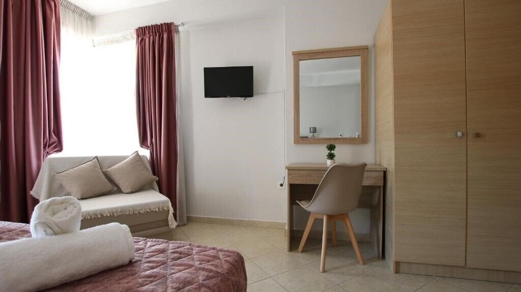 Evilion Hotel 2* суреті