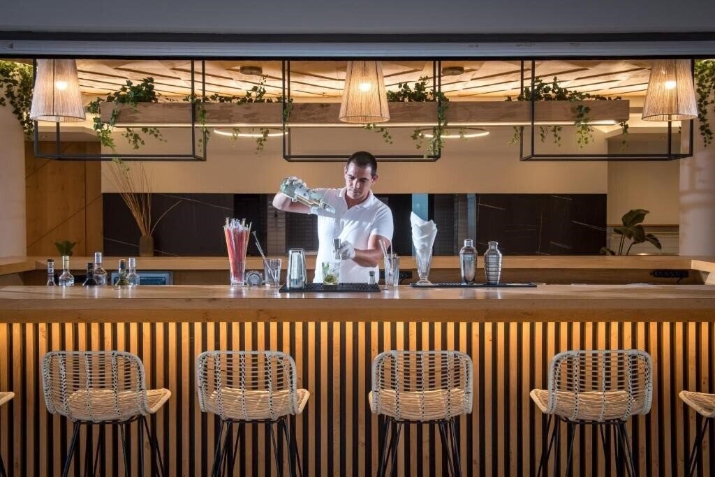 Картинка Malena Hotel & Suites - Adults Only 4*