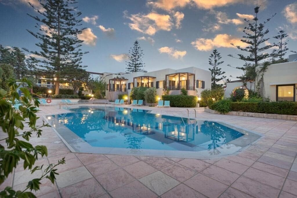 Your Memories Hotel & Apartments 3* қонақ үйі