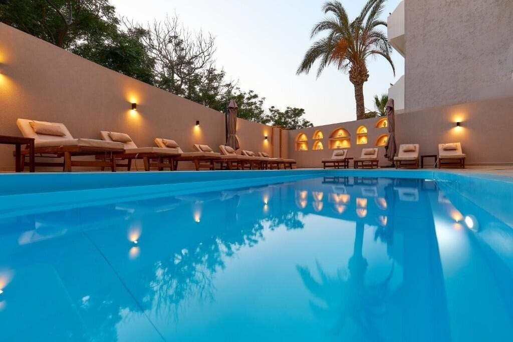 Lotus Rise Hotel (Adults Only 18) 4* қонақ үйі