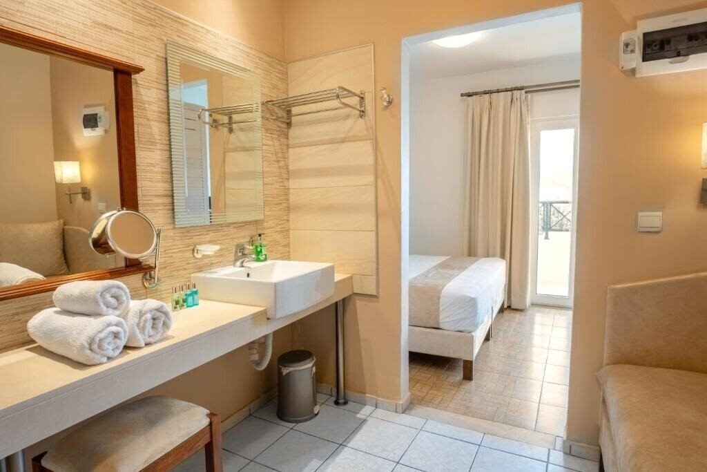 Philoxenia Hotel & SPA Malia 3* фотосуреті