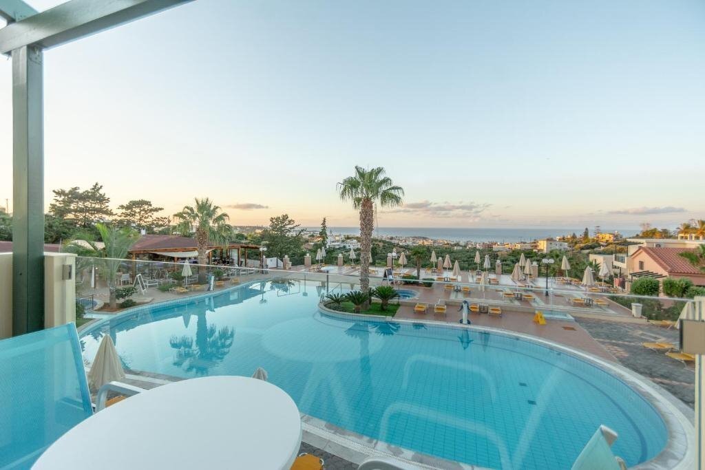 Изображение Asterias Village Apartments 4*