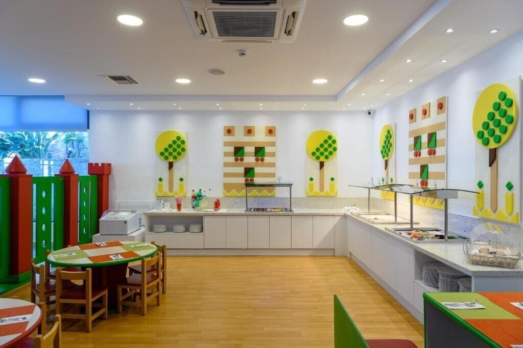 Картинка Grand Hotel Holiday Resort 4*