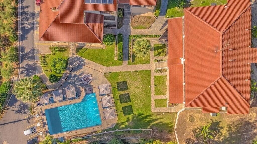 Thea Beach 3* суреті