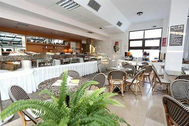 Отель Dionysos Inn Hotel 3*