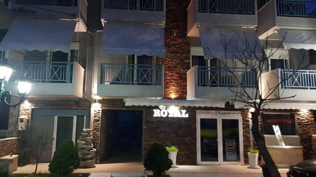 Royal Studios апартаменты қонақ үйі