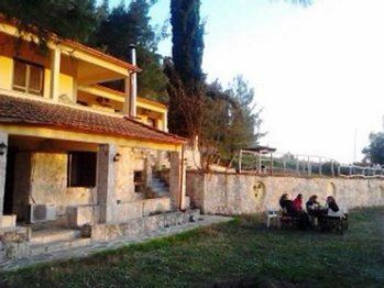 Bell Air Houses 2* суреті