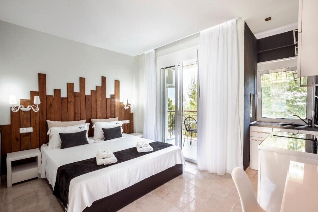 Avatel Eco Lodge 3* суреті