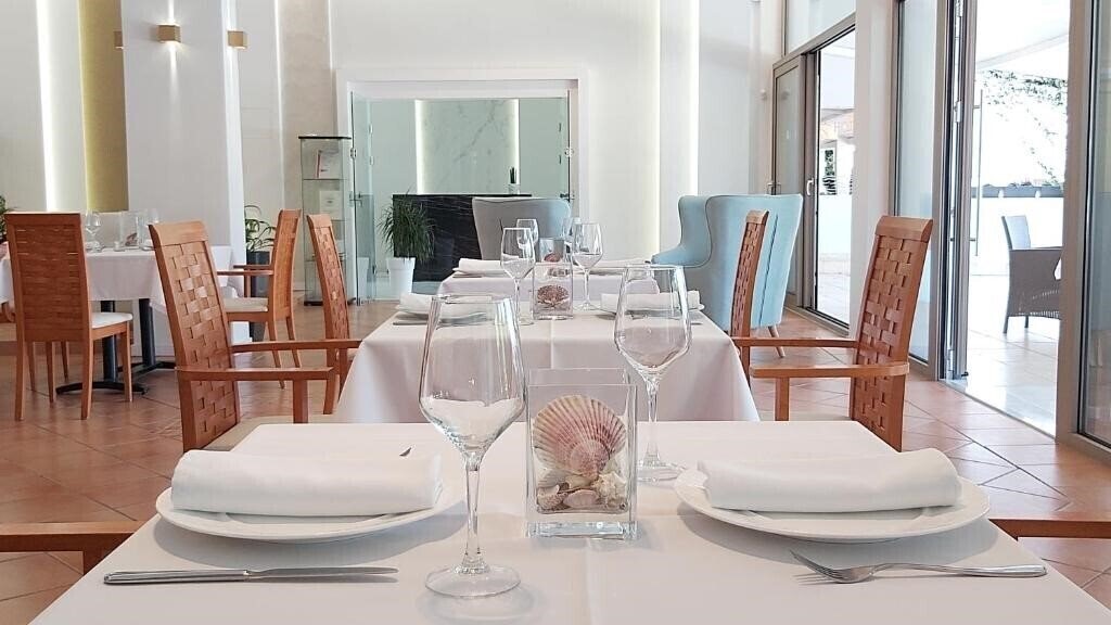 Akrogiali Exclusive Hotel 3* қонақ үйі