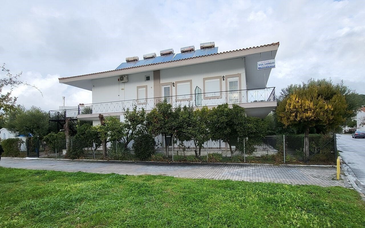 Отель Greek Pride San Giorgio Apartments апартаменты