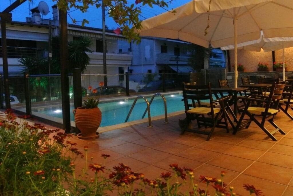Poseidon Hotel Pefkohori 2* қонақ үйі