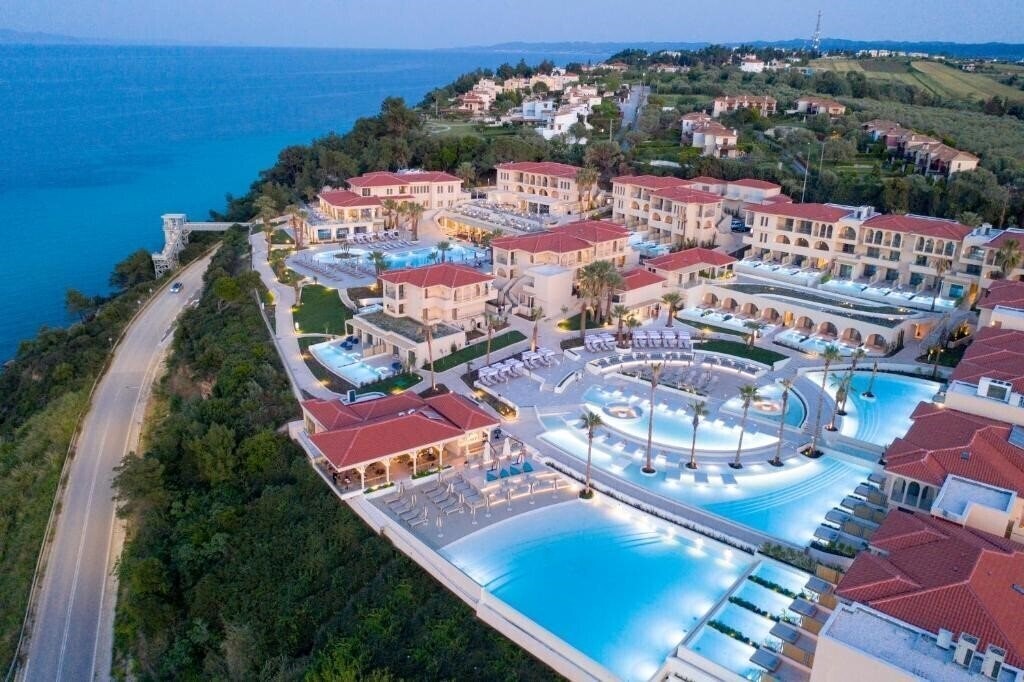 Отель Cora Hotel & SPA Resort 5*