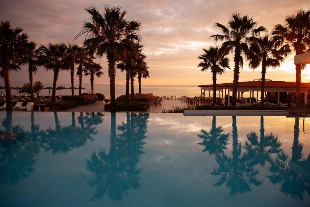 Фото Grecotel Pella Beach 4*