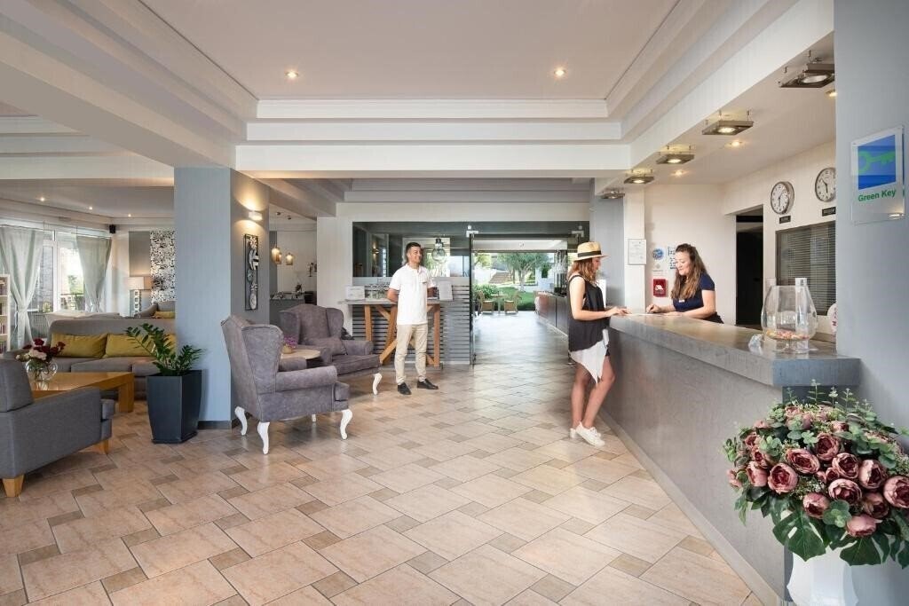 Flegra Palace 4* суреті