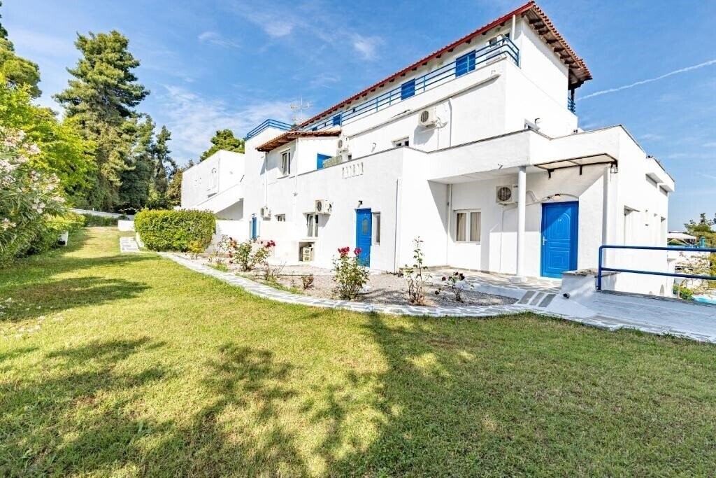 Theo Bungalows 3* фотосуреті