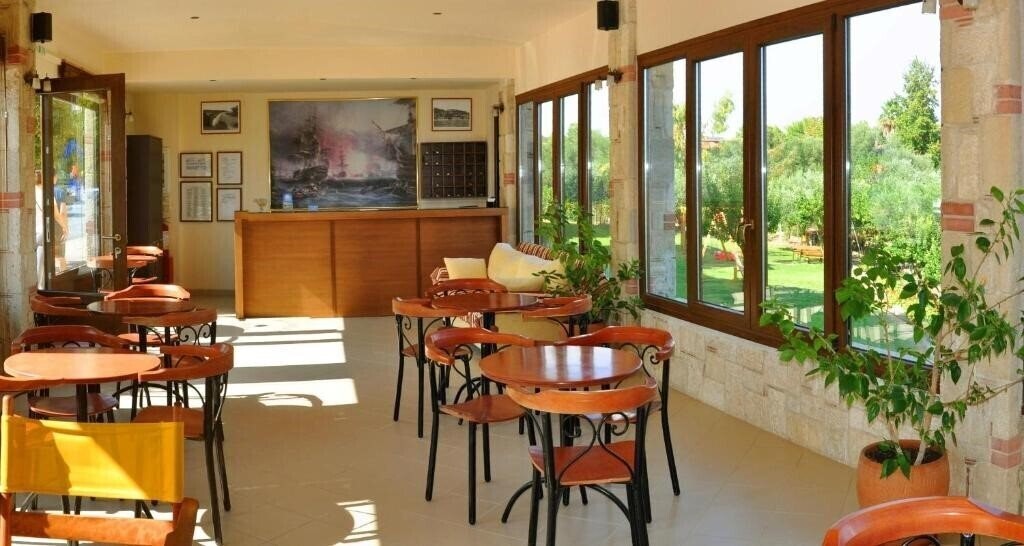 Adonis 2* суреті