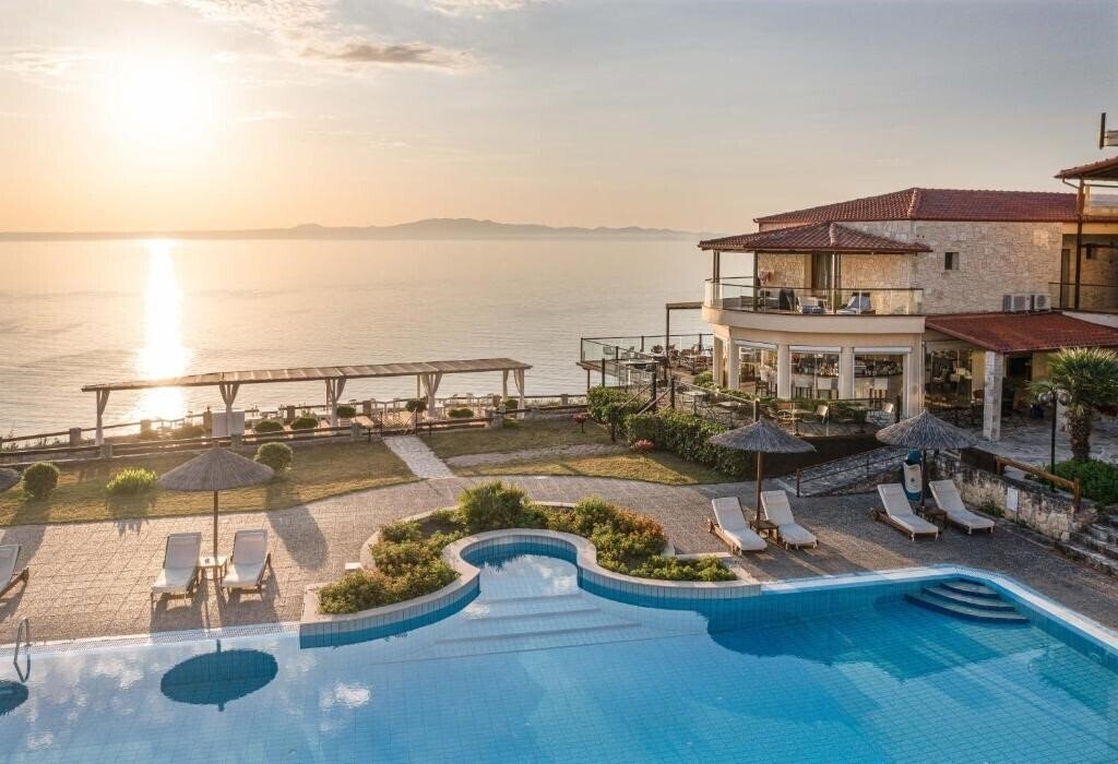 Blue Bay Hotel 4* қонақ үйі