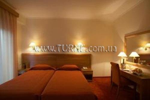 Фото Chloe Hotel 3*