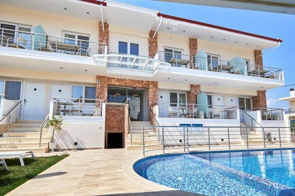 Nikiti Comfort Apart Hotel апартаменты суреті